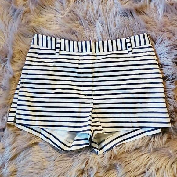 H&M Striped Mini Shorts White Navy Flat Front 10 - Picture 1 of 5